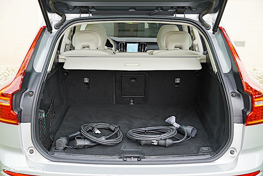 Volvo XC 60 2.0 T6 PHEV Inscription AWD - 14