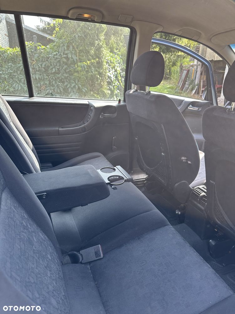 Opel Zafira - 8