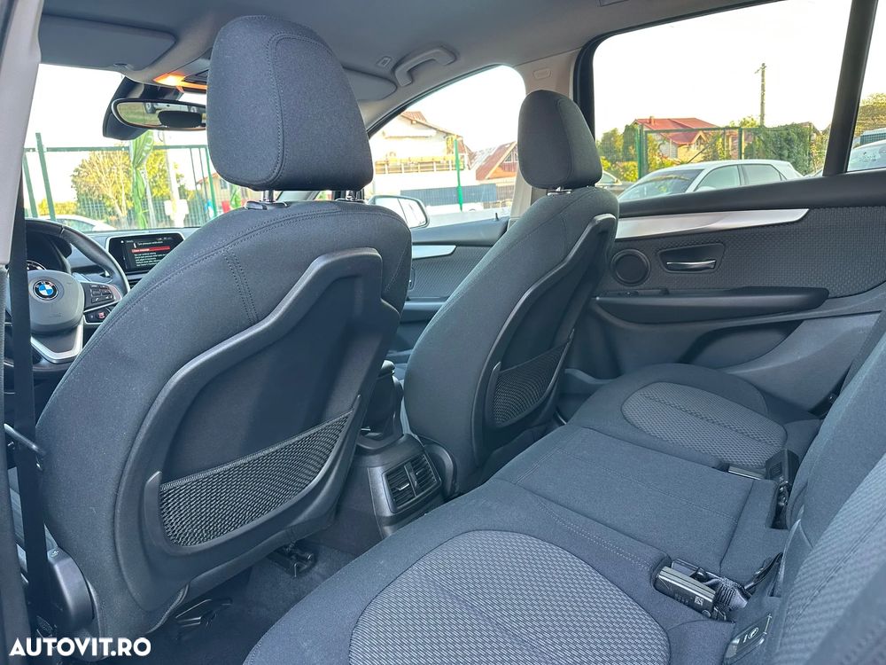 BMW Seria 2 216i Advantage - 9