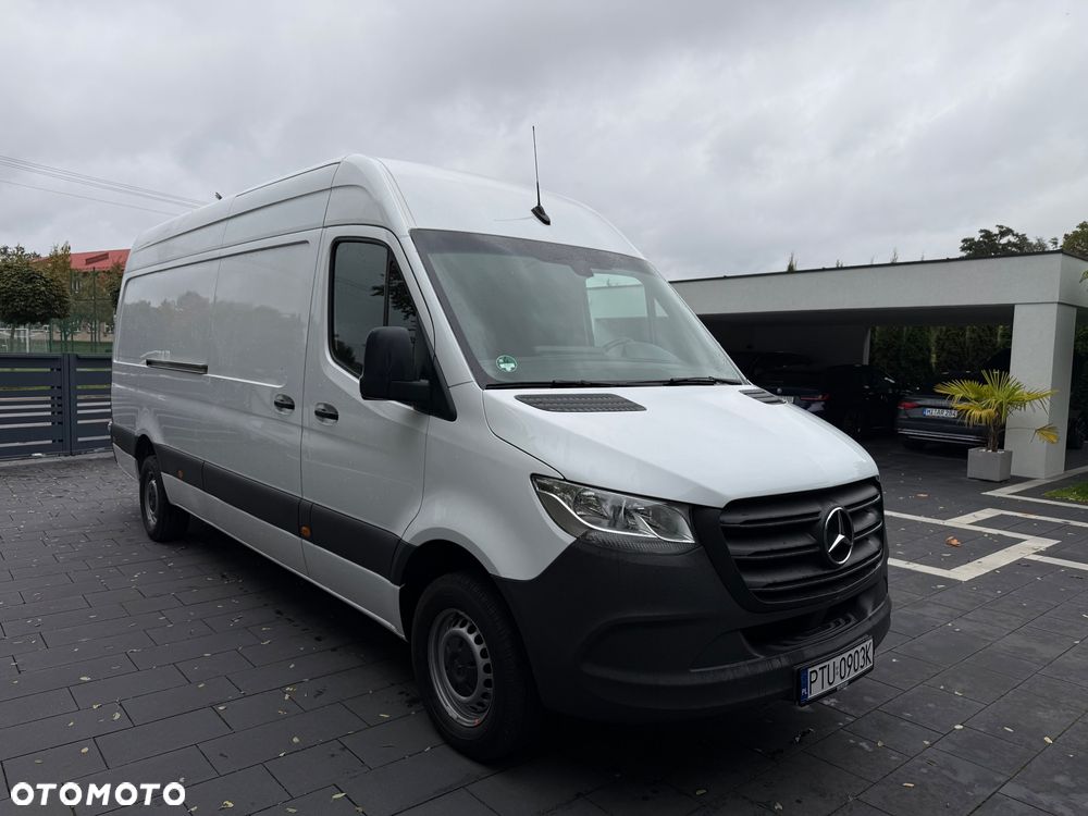 Mercedes-Benz Sprinter 317 - 7