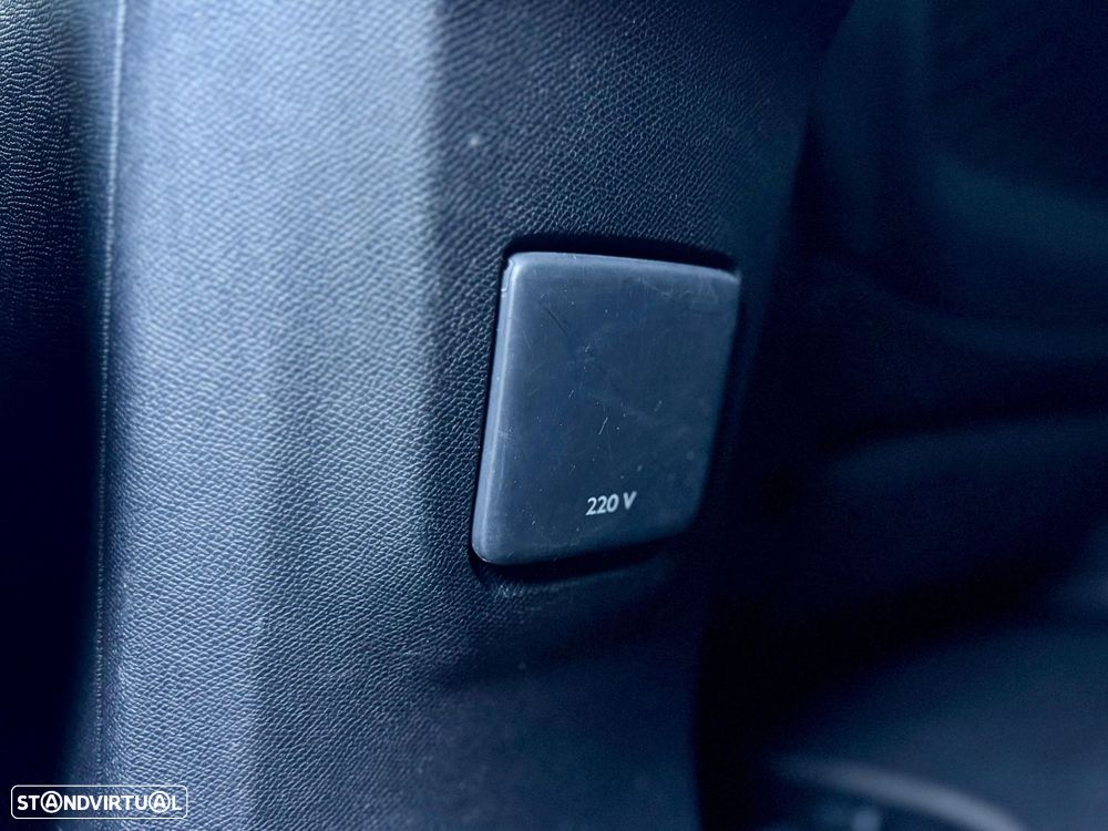 Peugeot 5008 1.2 PureTech GT Line EAT8 - 36