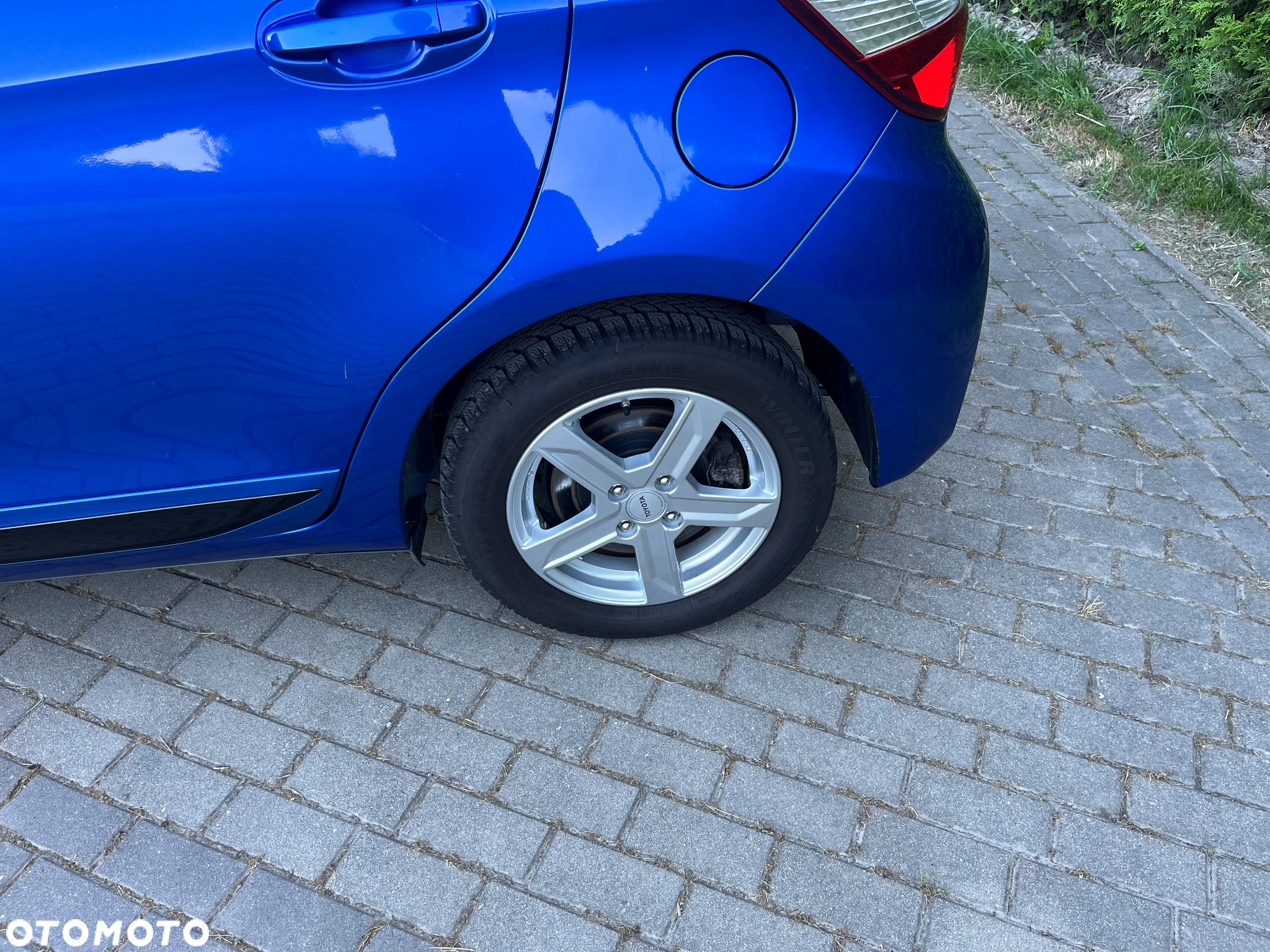 Toyota Yaris Hybrid 1.5 VVT-i Team Deutschland - 12