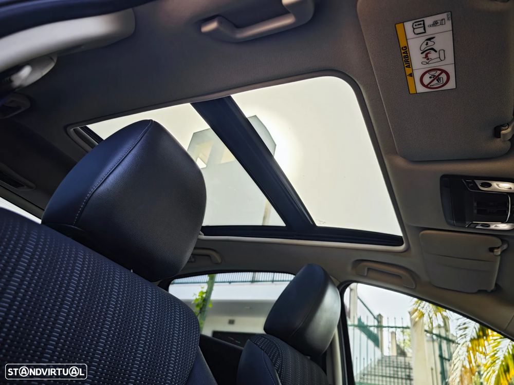 Honda HR-V 1.5 i-VTEC Executive CVT - 13