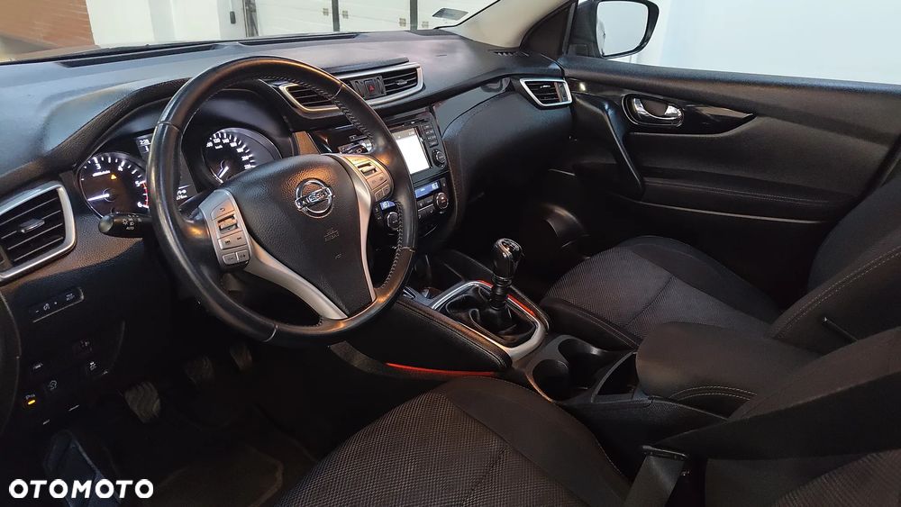 Nissan Qashqai 1.6 DIG-T N-Connecta - 5