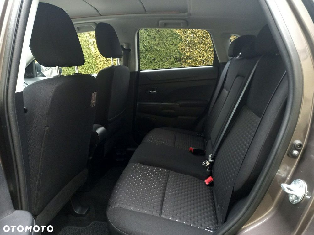 Mitsubishi ASX 1.8 DID Instyle NAVI AS&G - 29