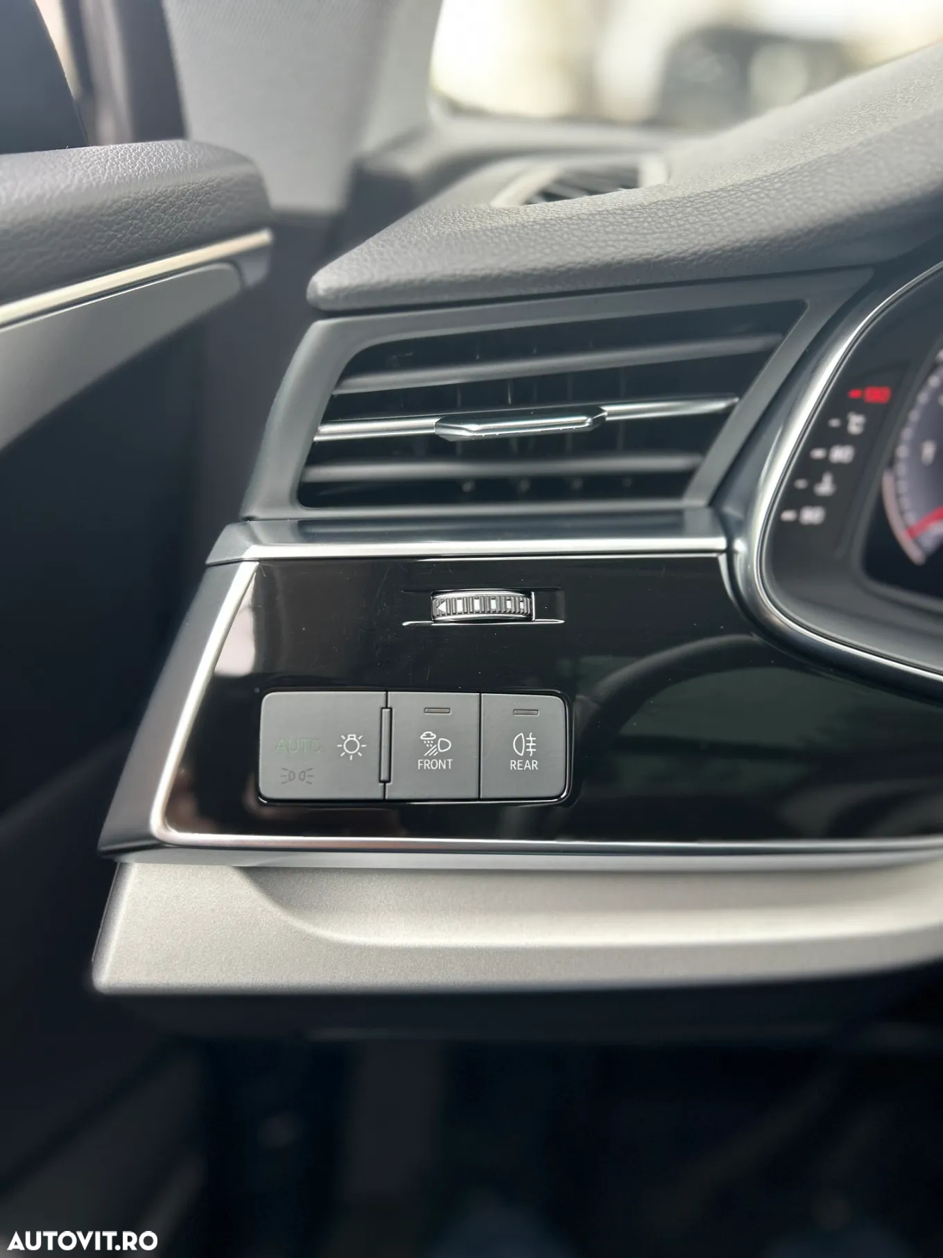 Audi Q8 3.0 55 TFSI quattro Tiptronic MHEV - 12