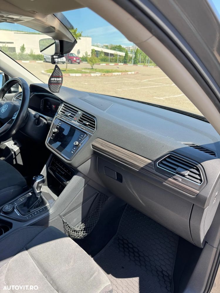 Volkswagen Tiguan 2.0 TDI SCR DSG 4Motion Elegance - 16