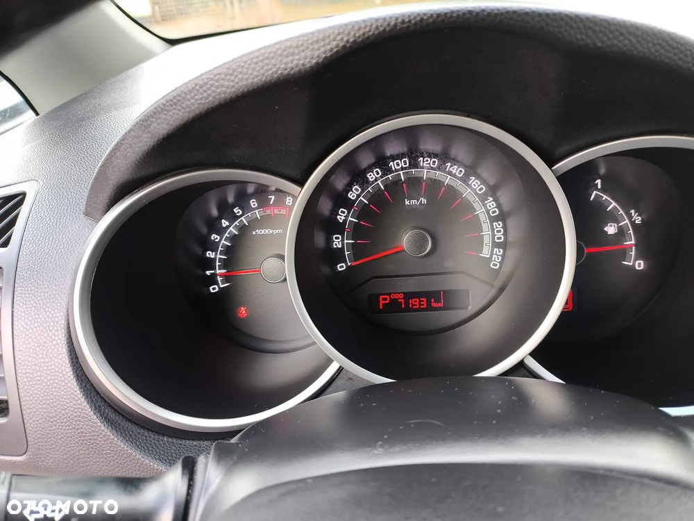 Kia Venga 1.6 Business Line - 15