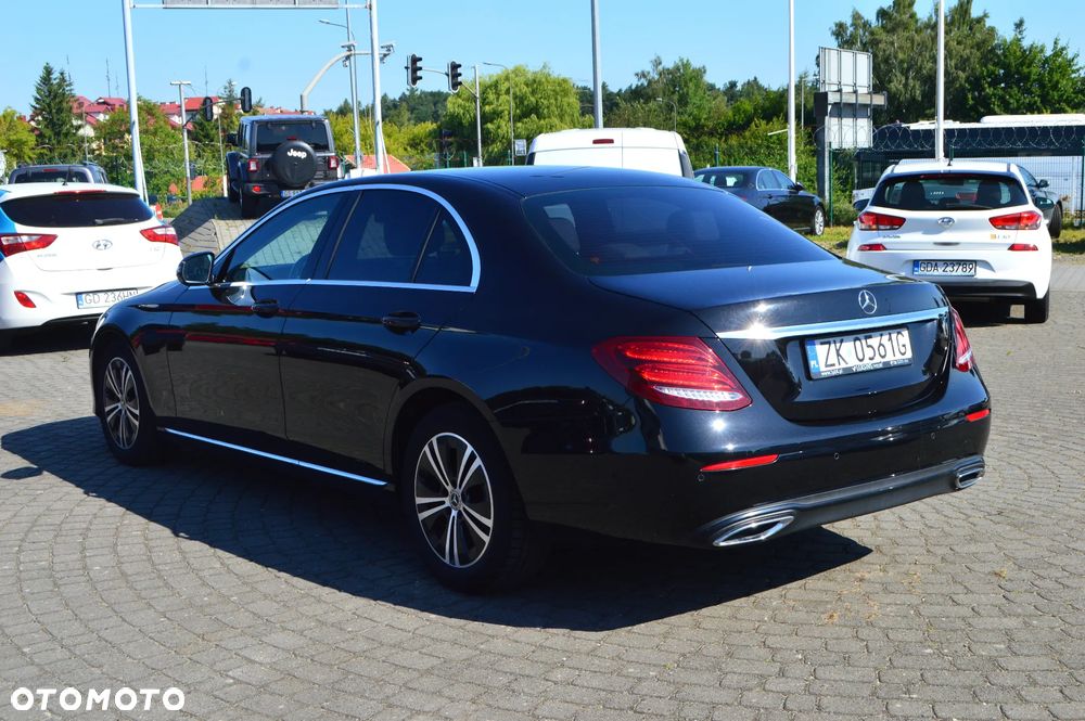 Mercedes-Benz Klasa E 220 d 4-Matic Avantgarde - 6