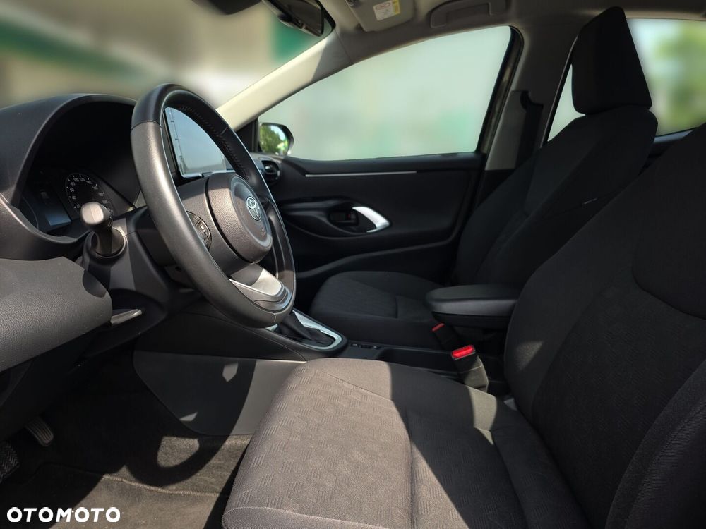 Toyota Yaris - 13