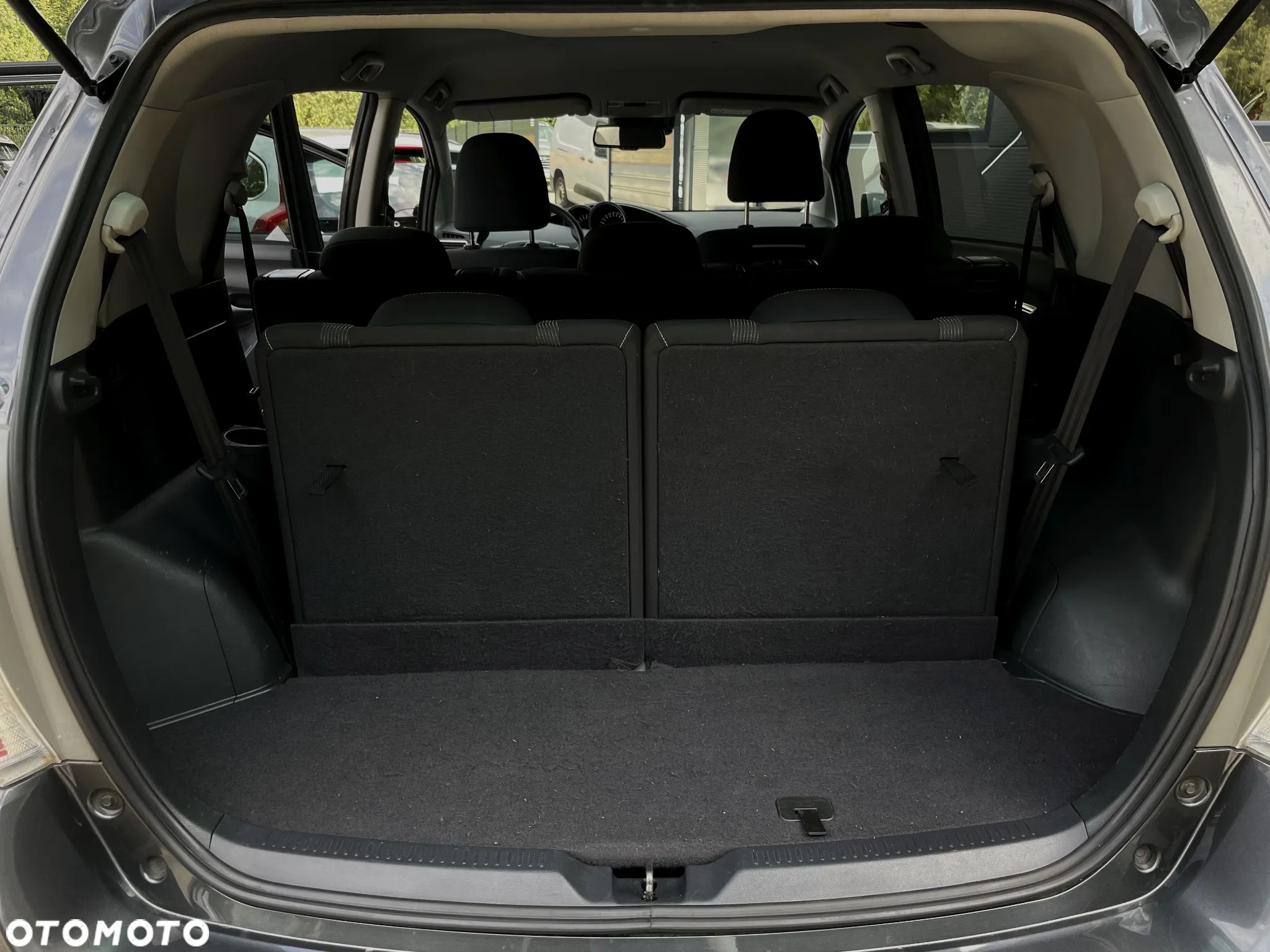 Toyota Verso 1.8 Premium 7os EU6 - 35