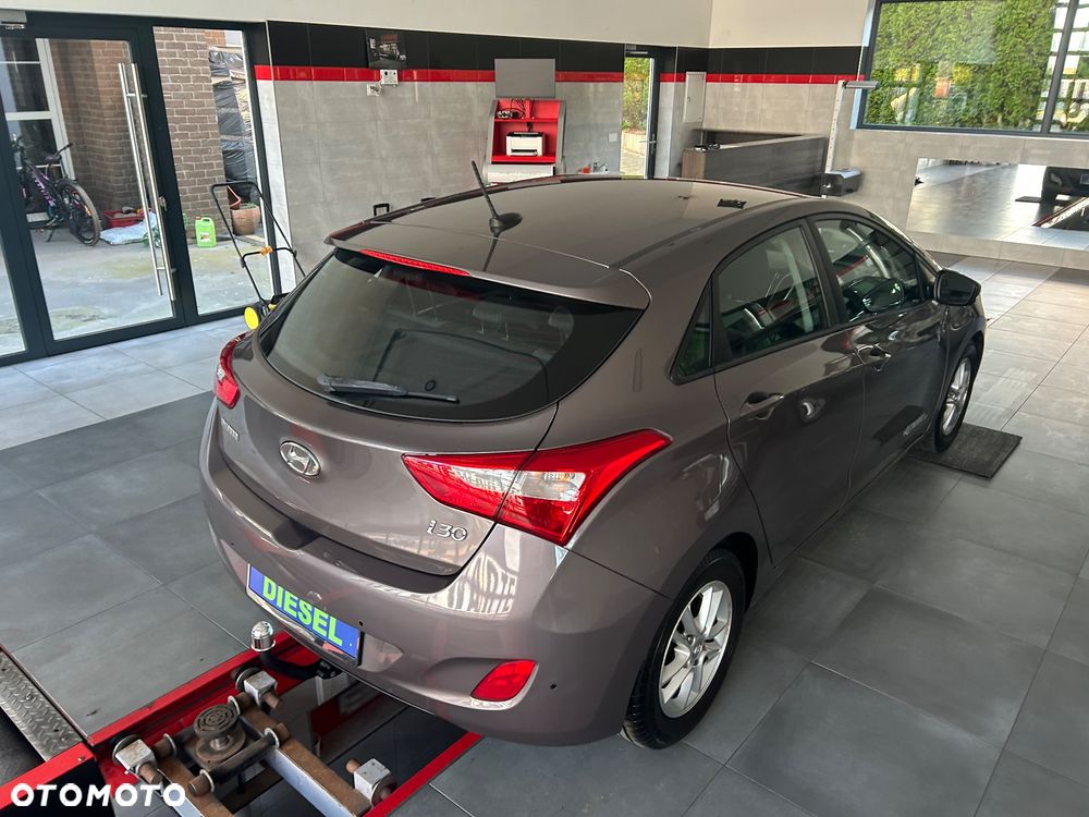 Hyundai i30 1.6 CRDi BlueDrive Classic - 8