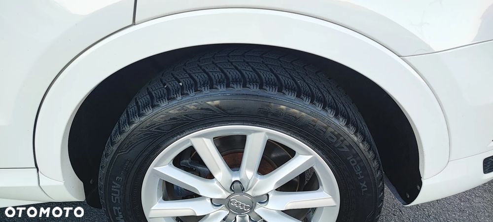 Audi Q3 1.4 TFSI Design S tronic - 25