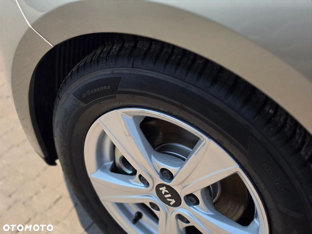 Kia Ceed - 13