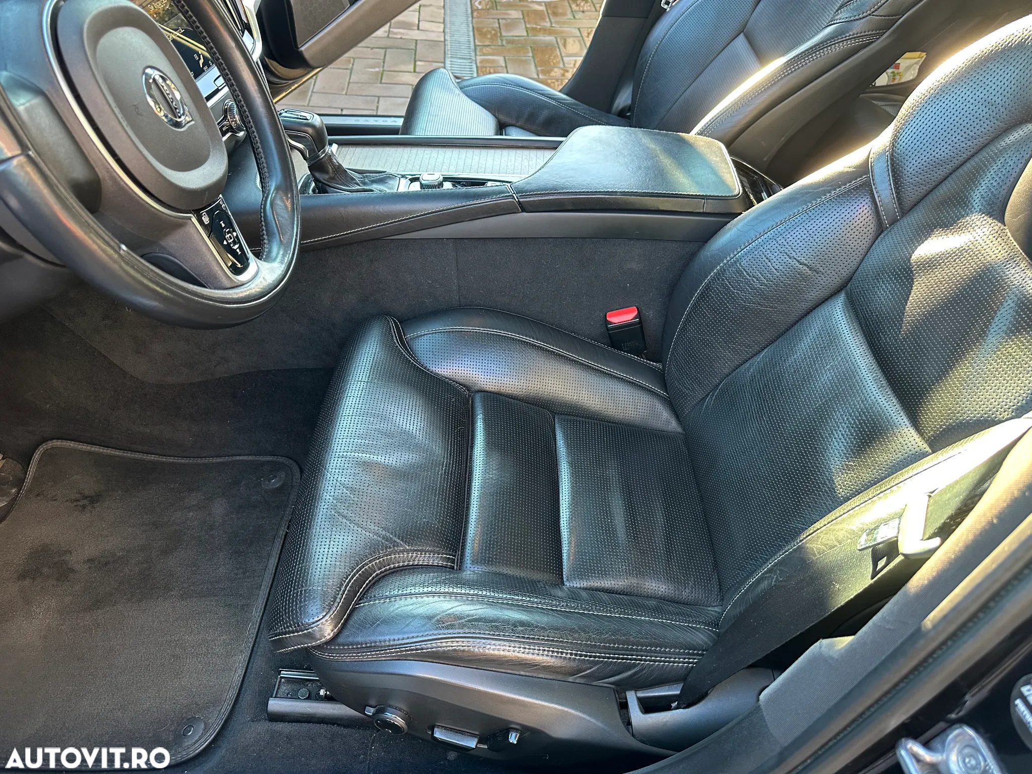 Volvo S90 D5 AWD Geartronic Inscription - 9