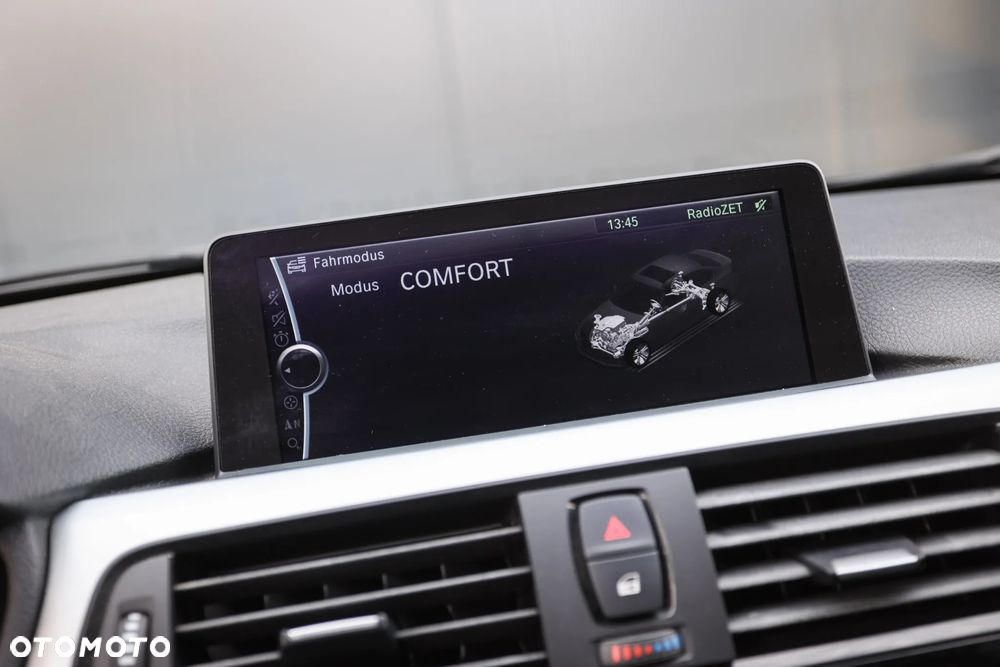 BMW Seria 3 320d Blue Performance Sport Line - 29