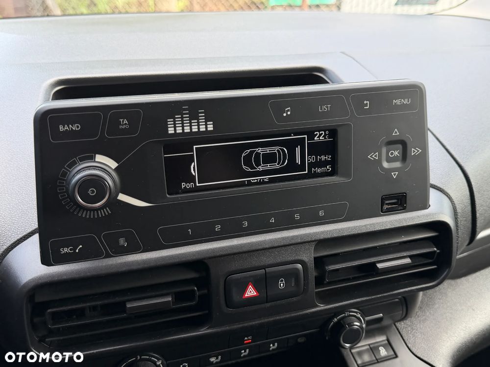 Citroën BERLINGO - 21