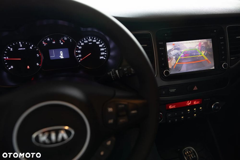 Kia Carens 1.7 CRDi XL 7os - 25