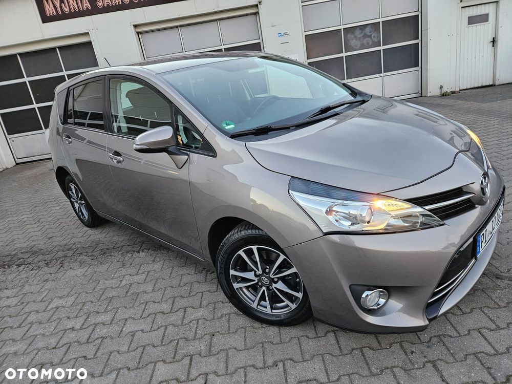 Toyota Verso 1.6 D-4D 5-Sitzer Start/Stop Edition S+ - 11
