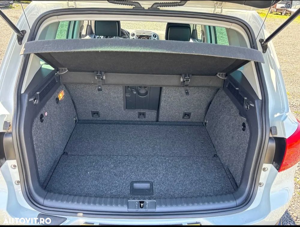 Volkswagen Tiguan - 4