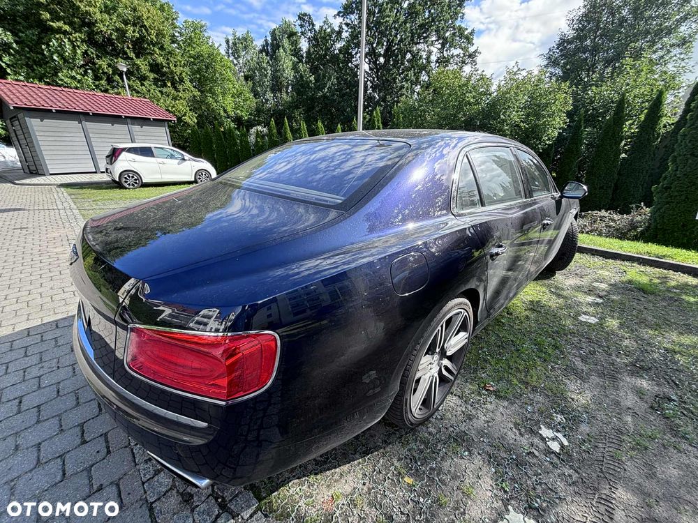 Bentley Flying Spur W12 - 24