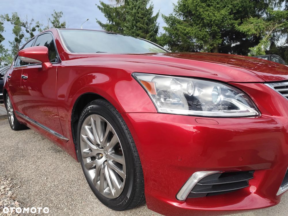 Lexus LS - 11