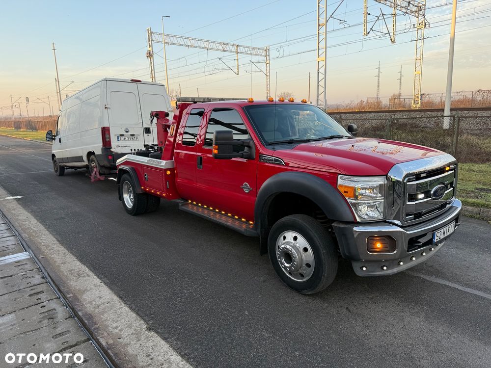 Ford F550 - 36