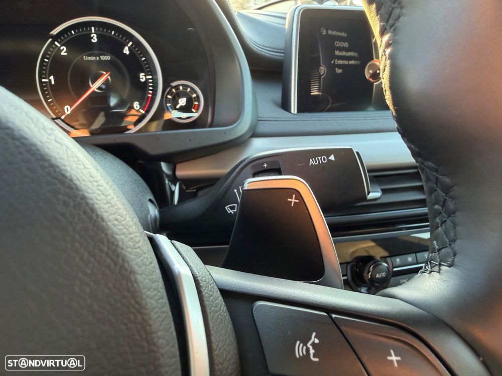 BMW X6 xDrive30d - 14