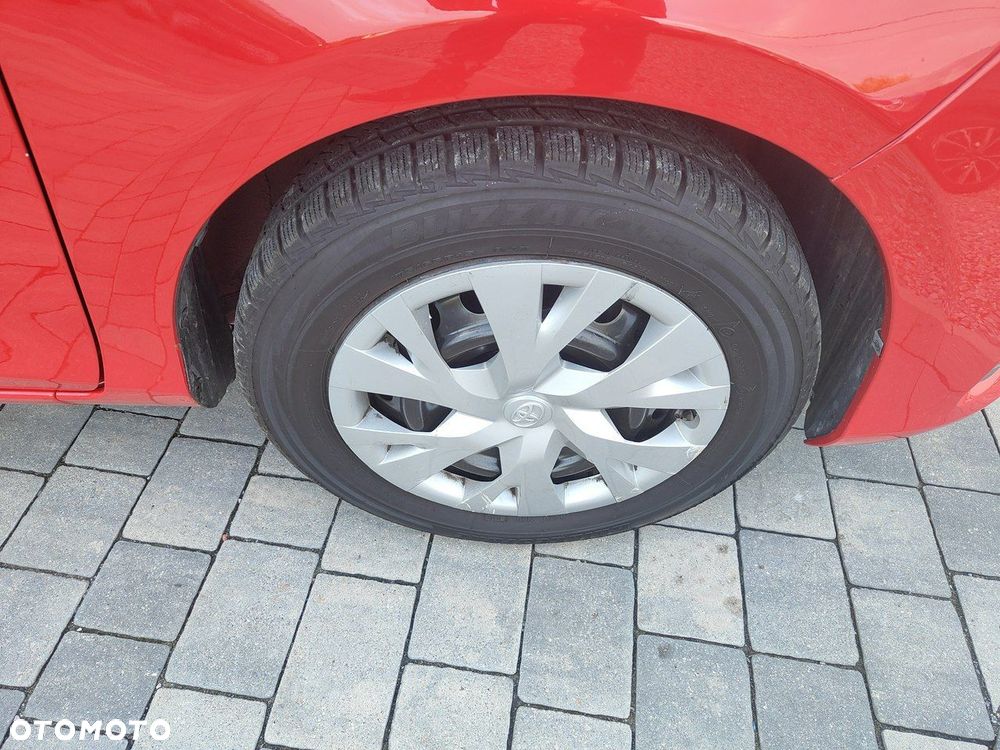 Toyota Yaris - 33
