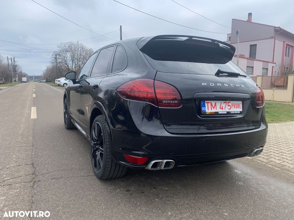 Porsche Cayenne - 19