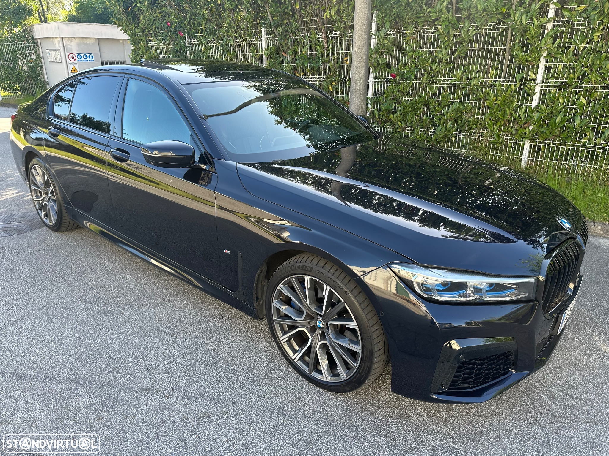 BMW 745 e iPerformance Pack M Auto - 9