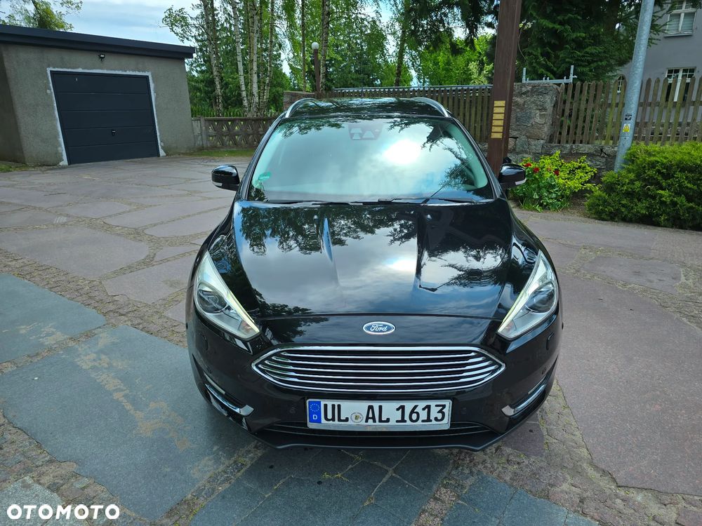 Ford Focus 1.0 EcoBoost STart-Stopp-System TITANIUM - 2