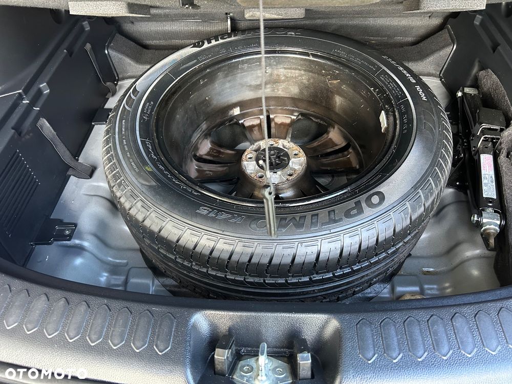 Kia Sportage 2.0 XL 2WD - 31