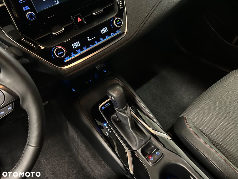 Toyota Corolla 2.0 Hybrid Selection - 31