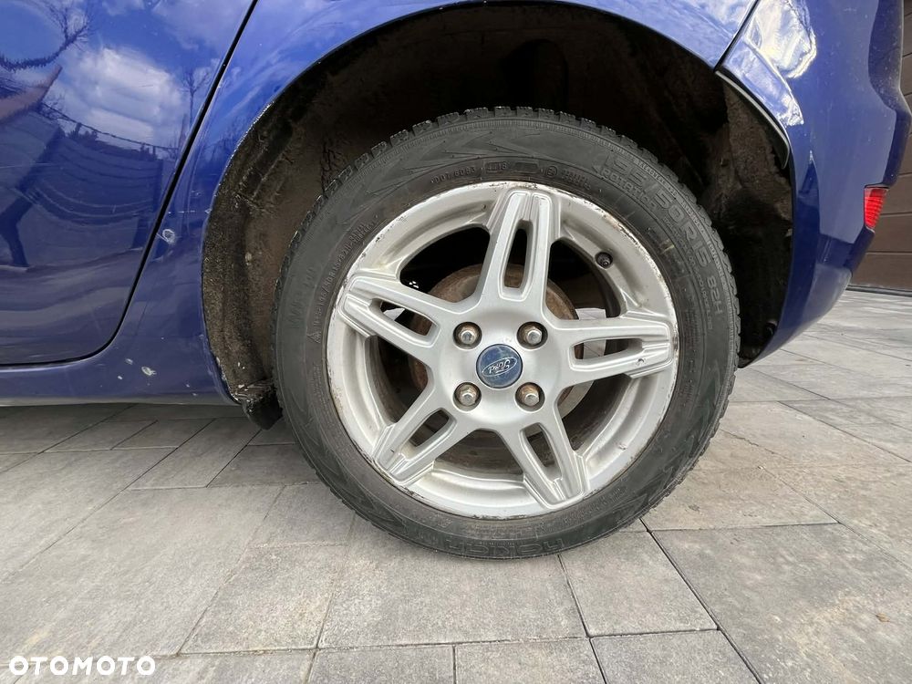 Ford Fiesta 1.5 TDCi Ambiente - 12