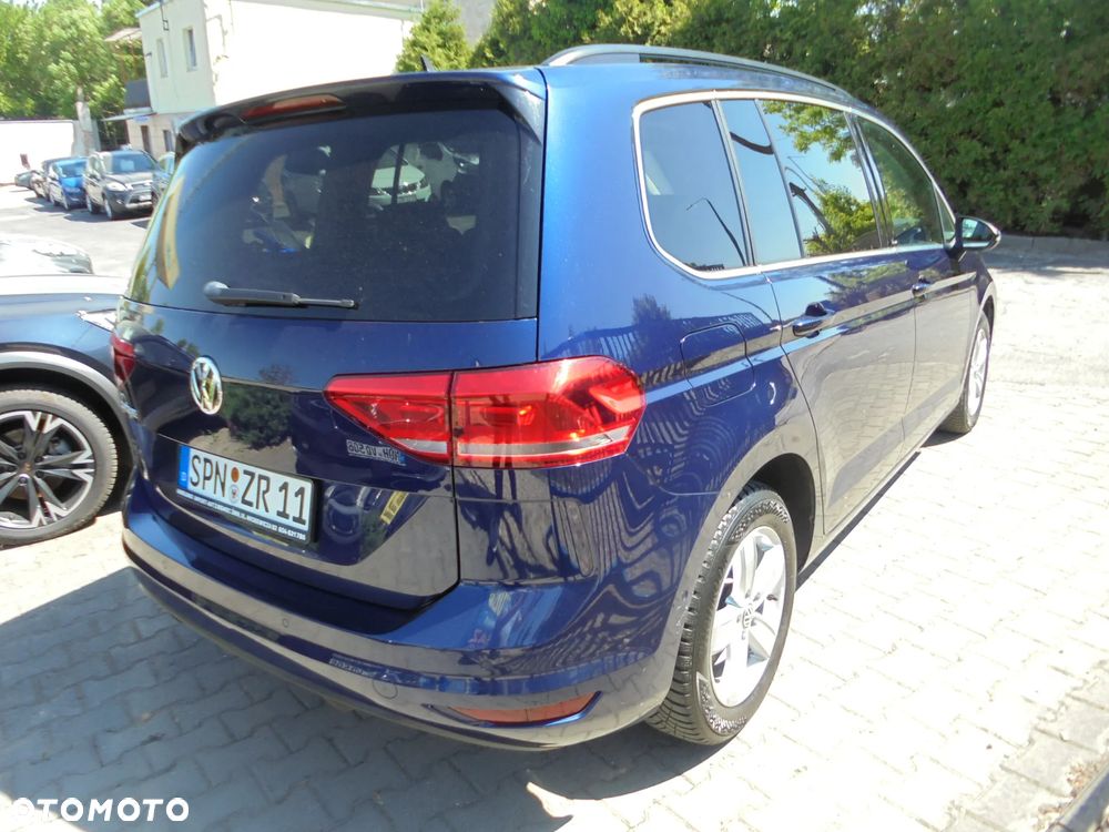 Volkswagen Touran 2.0 TDI SCR DSG IQ.DRIVE - 5