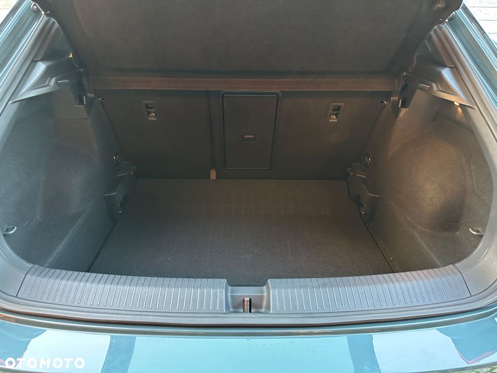 Volkswagen T-Roc 1.5 TSI Style DSG - 24