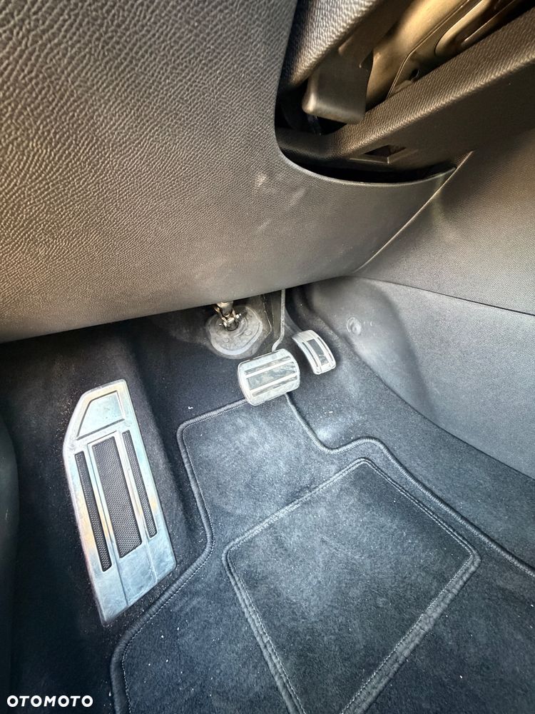 Peugeot 308 - 29