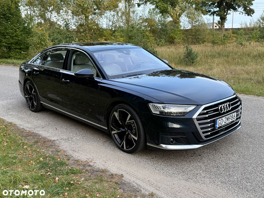 Audi A8 - 6