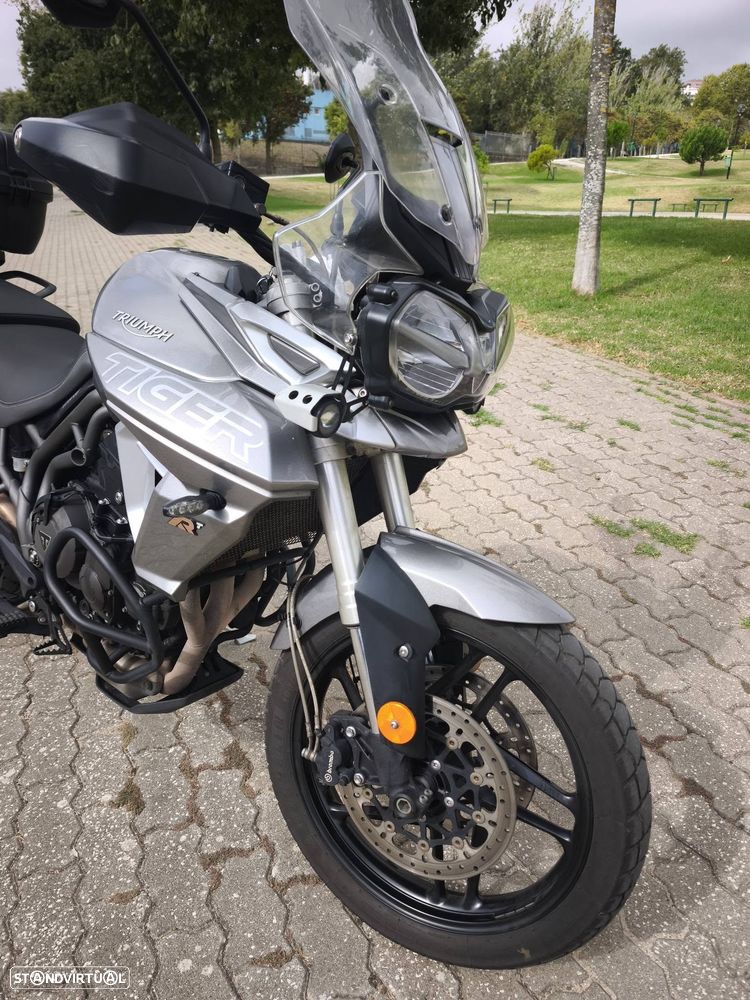 Triumph Tiger 800 Xrt - 9