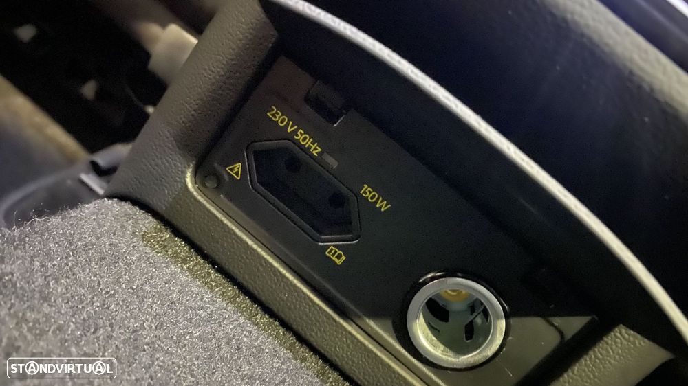 VW Passat Variant - 45