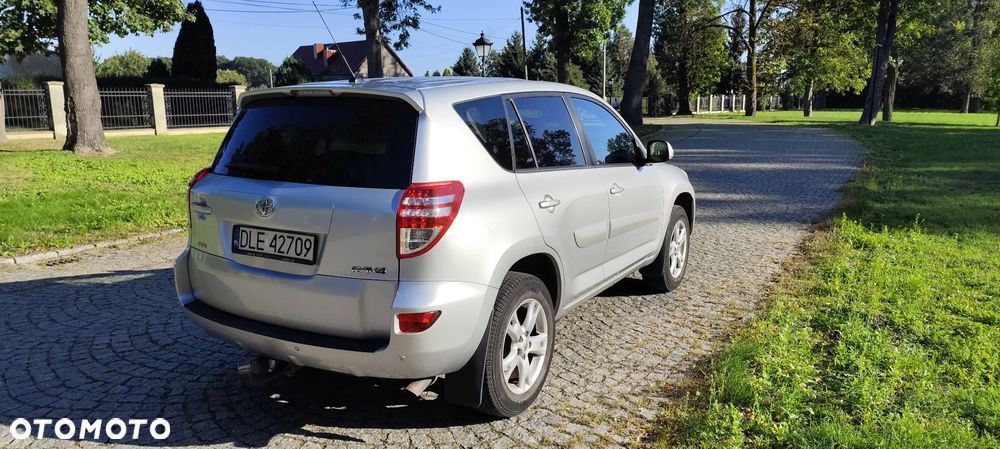 Toyota RAV4 - 5