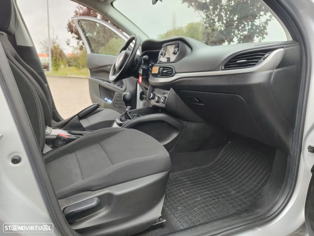 Fiat Tipo Station Wagon 1.3 M-Jet Street - 9