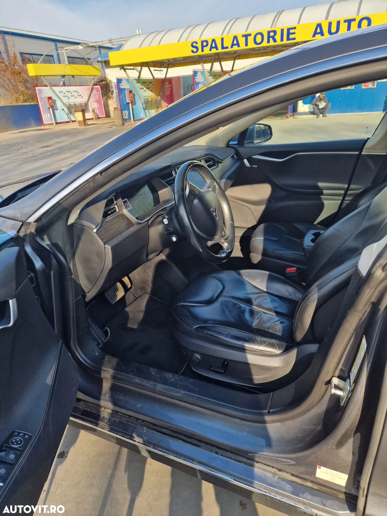 Tesla Model S Standard - 4