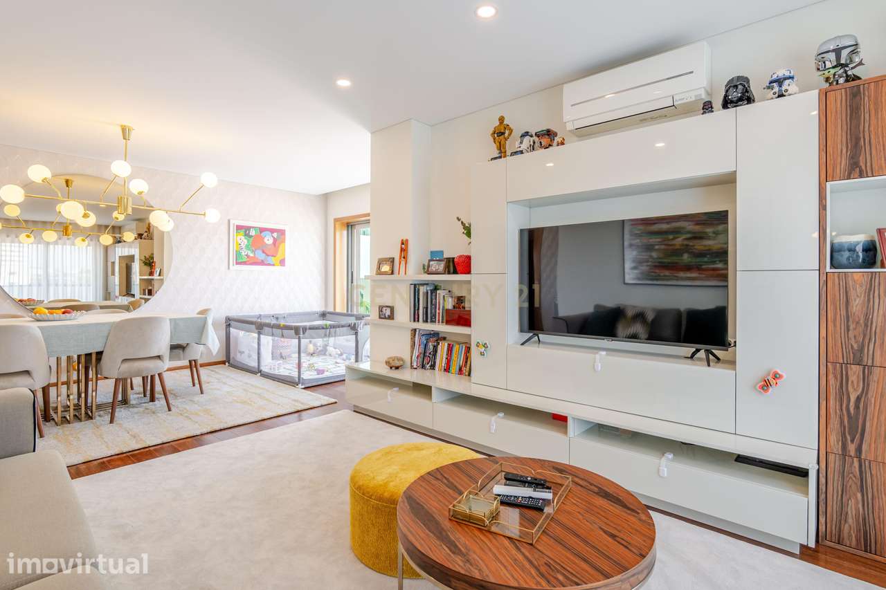 Excelente Apartamento T3 com Terraço ao nível do quinto piso, lugar de - Grande imagem: 2/42