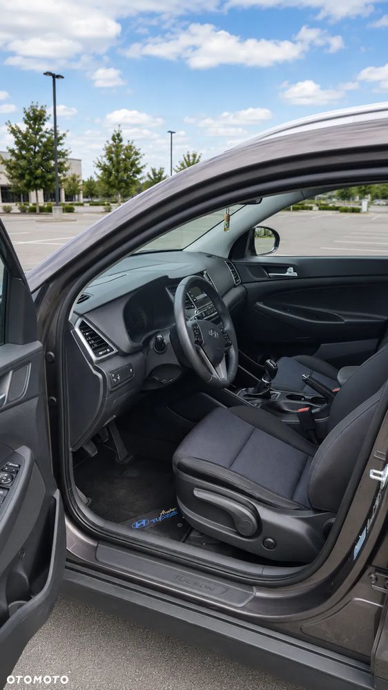 Hyundai Tucson 2.0 CRDI BlueDrive Style 2WD - 10