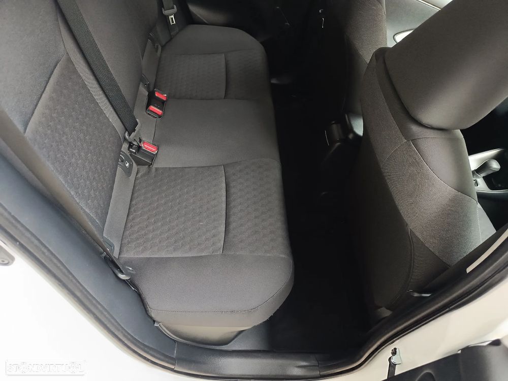 Toyota Yaris 1.5 HDF Exclusive - 29