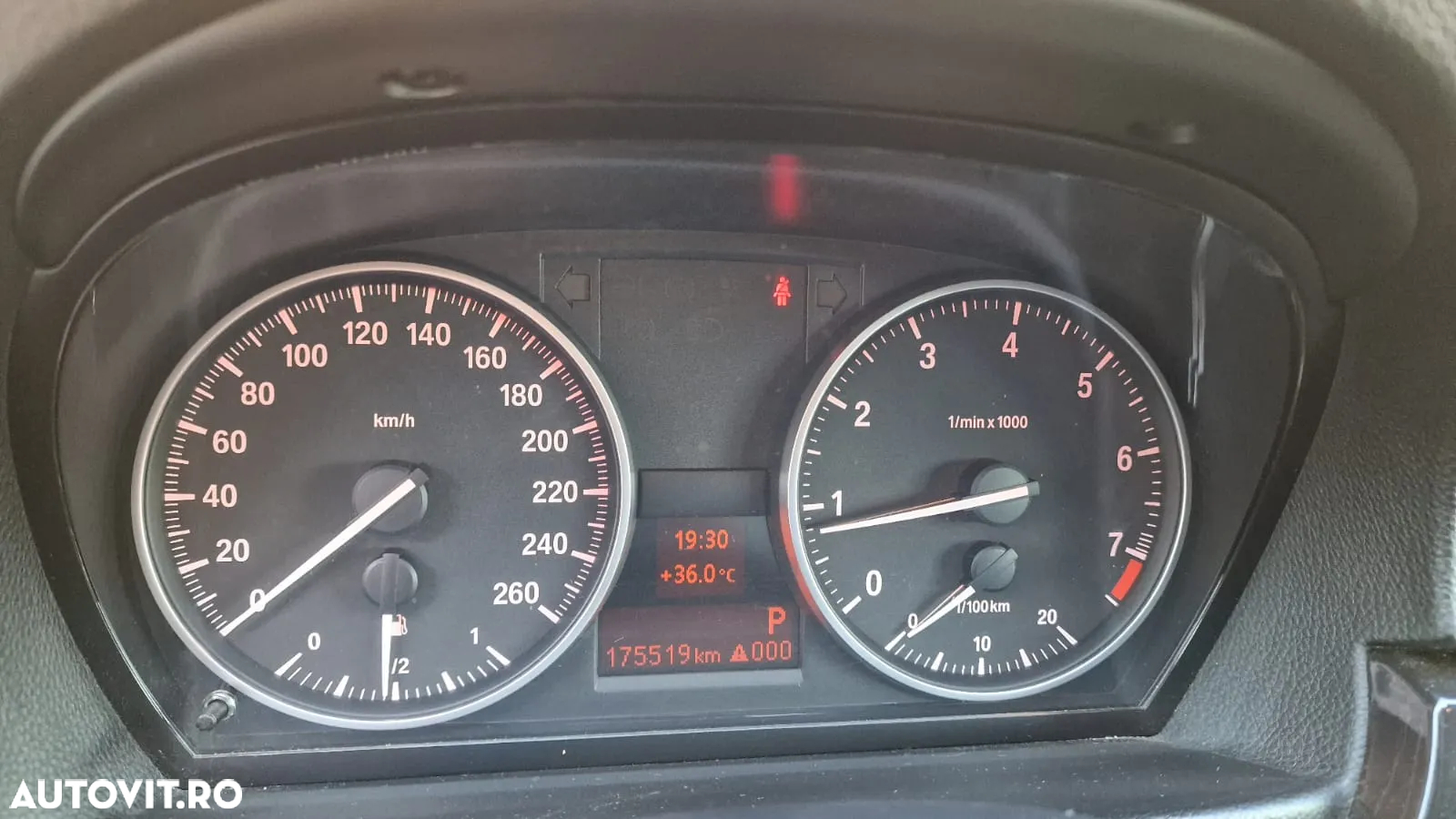BMW Seria 3 320i Coupe Aut. - 14