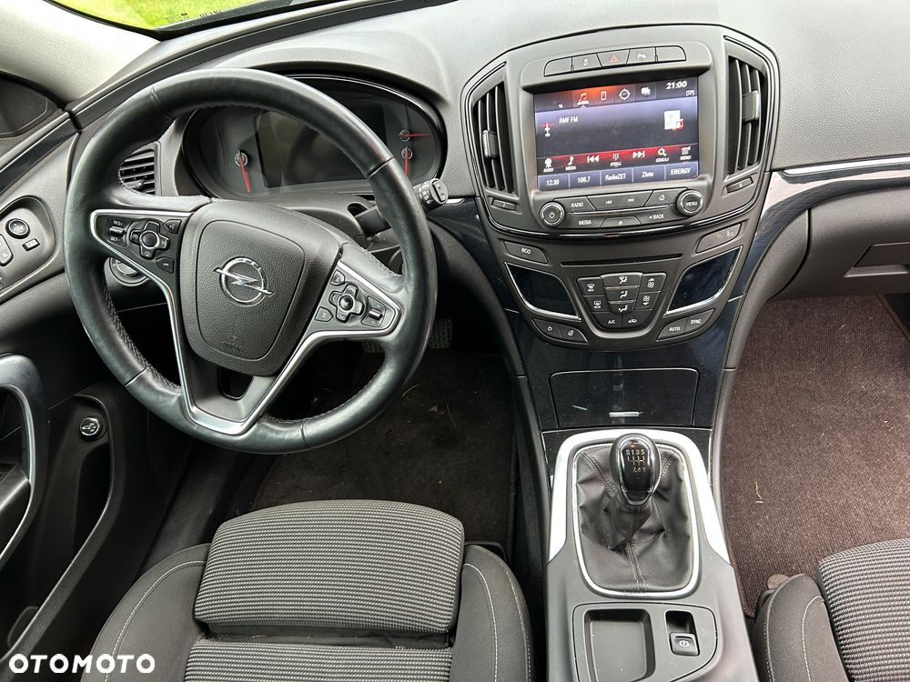 Opel Insignia - 10