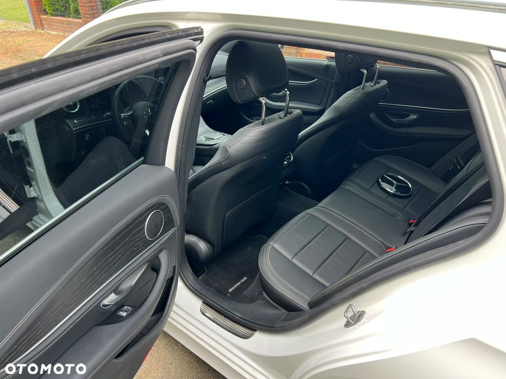 Mercedes-Benz Klasa E 400 d 4Matic 9G-TRONIC AMG Line - 7